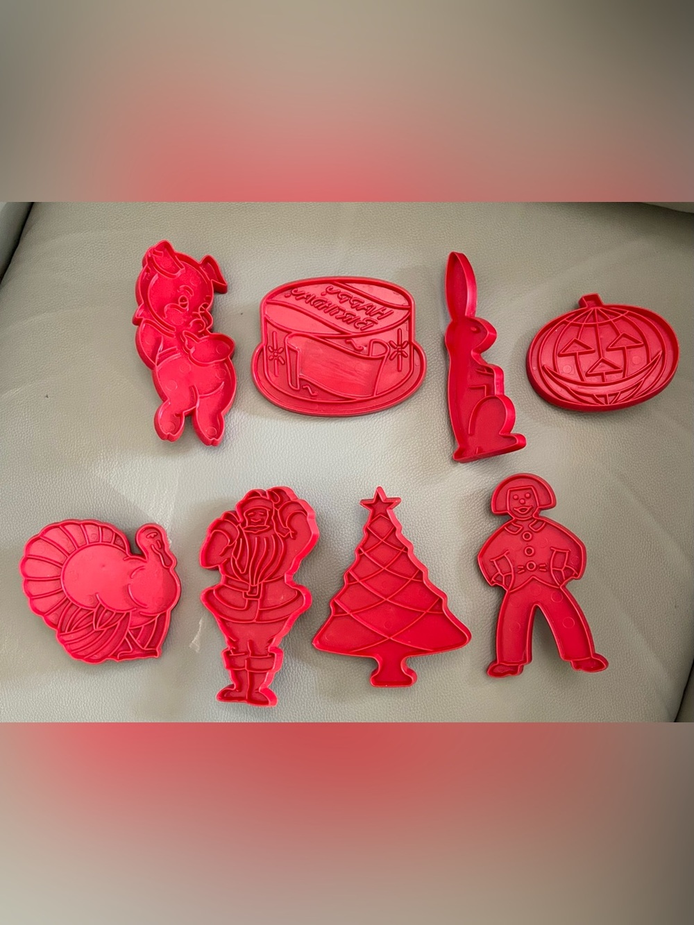 VTG 70s Iconic Tupperware 8-Piece All Holidays Set of Vibrant Red Cookie Cutters